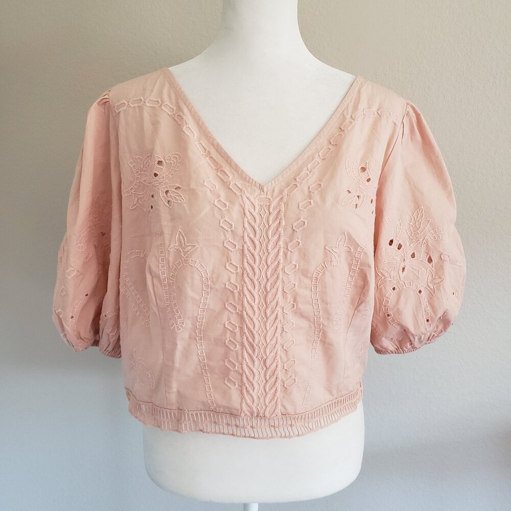 NEW Express Blouse Embroidered Eyelet Puff Sleeve Cropped Smocked XL Pink Top